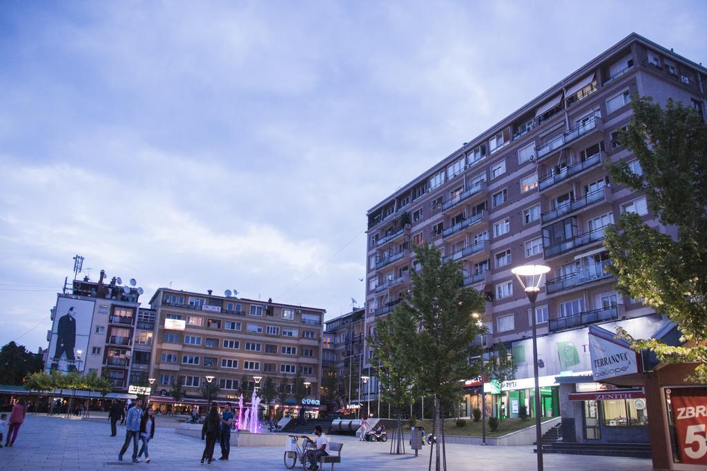 Yellowhouse Pristina Værelse billede